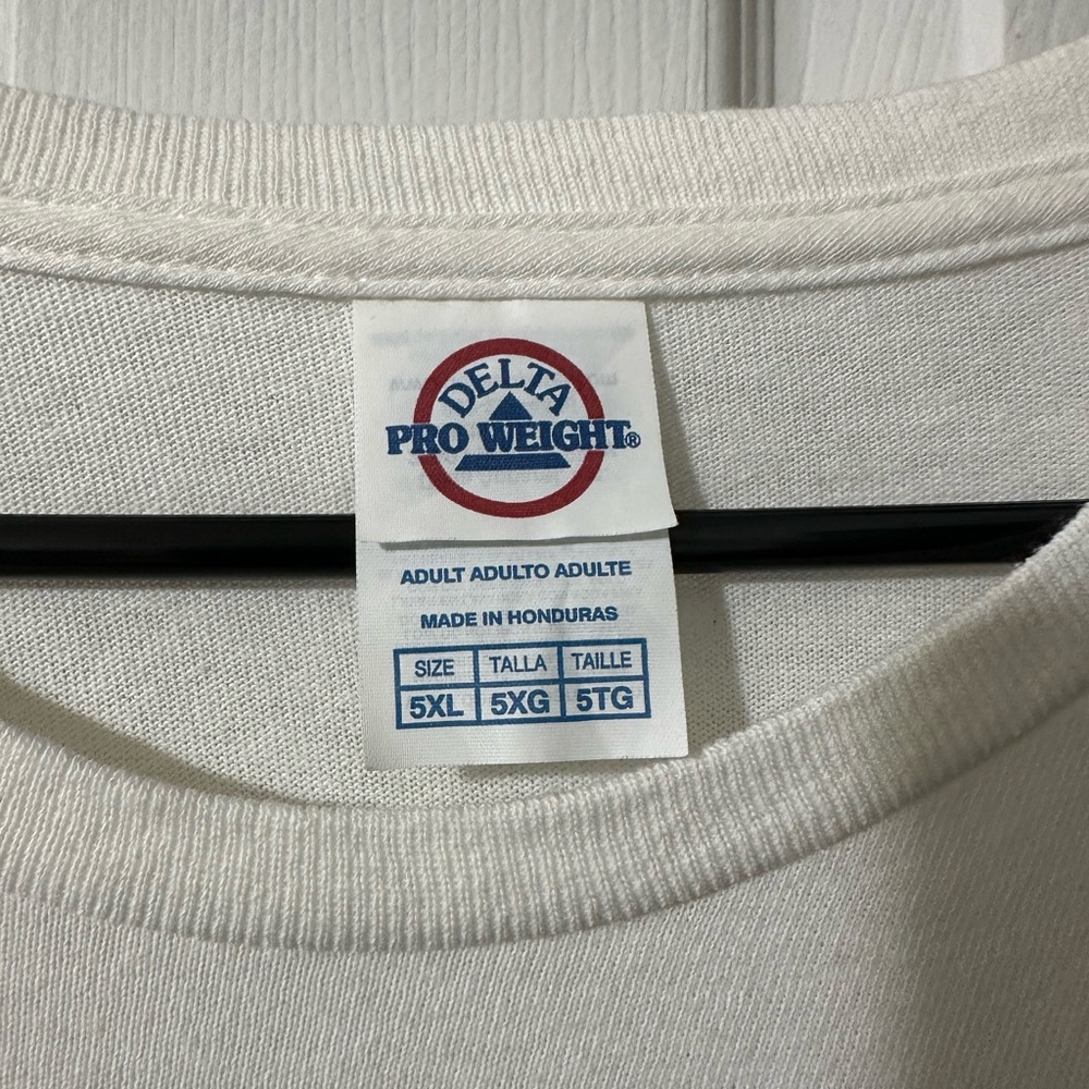 Tshirt - Picture 2 of 2
